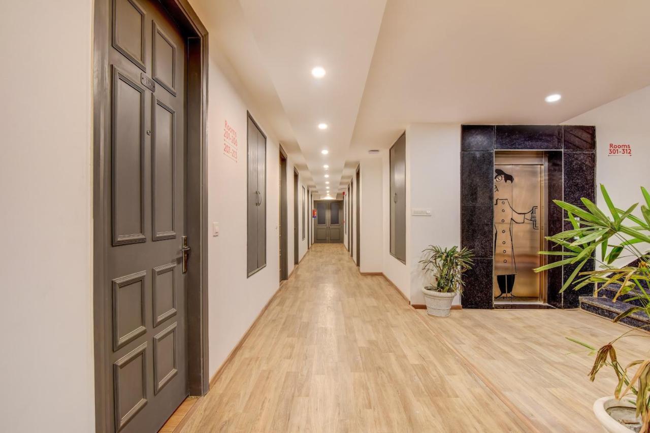 Oyo Townhouse 115 Patel Nagar Hotell New Delhi Eksteriør bilde